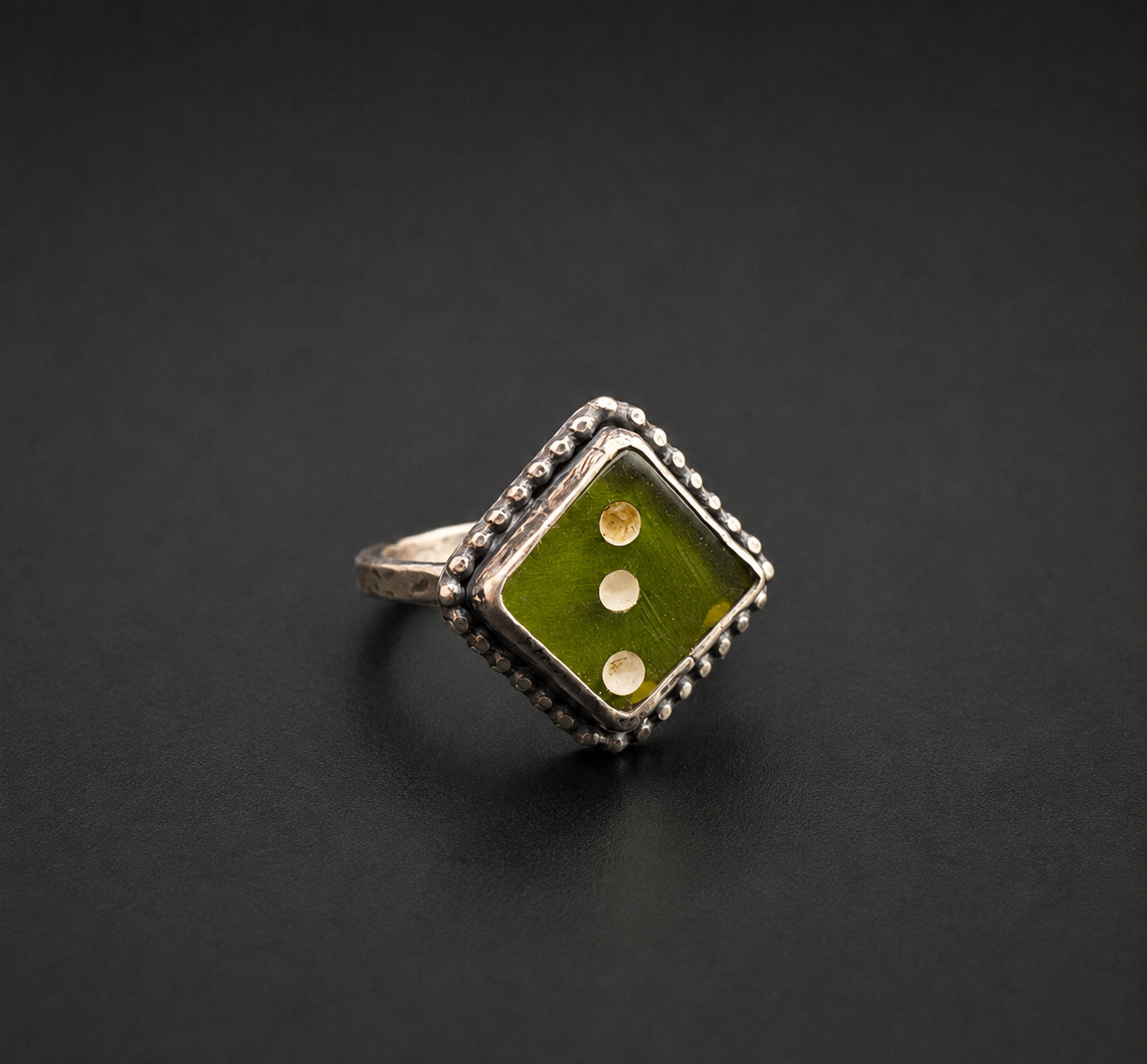 Vintage Green Bakelite Dice Ring| S 7