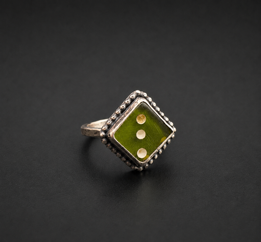 Vintage Green Bakelite Dice Ring| S 7