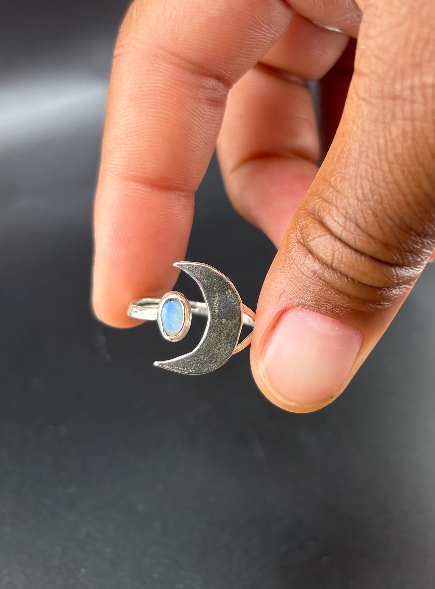 Opal Moon Ring: S 9-11