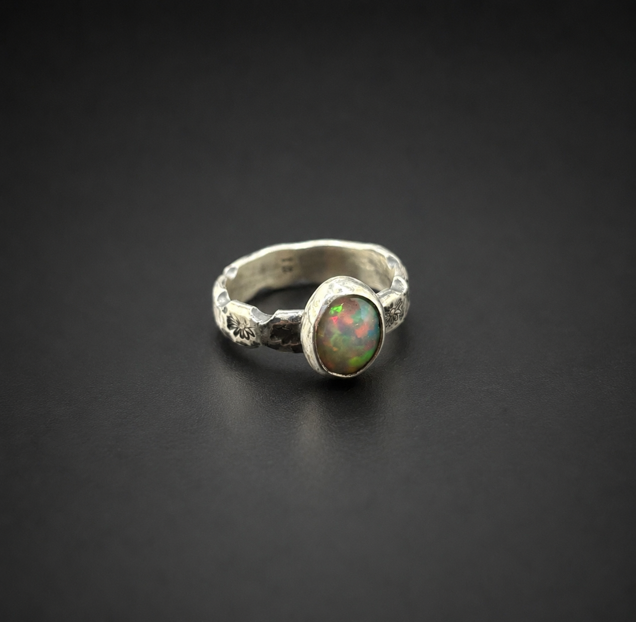 Ethiopian Opal Ring: S 7