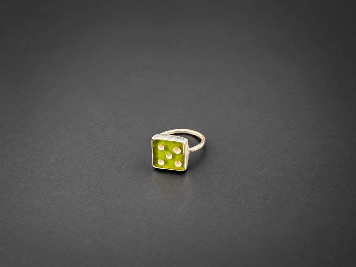 Vintage Green Bakelite Dice| S