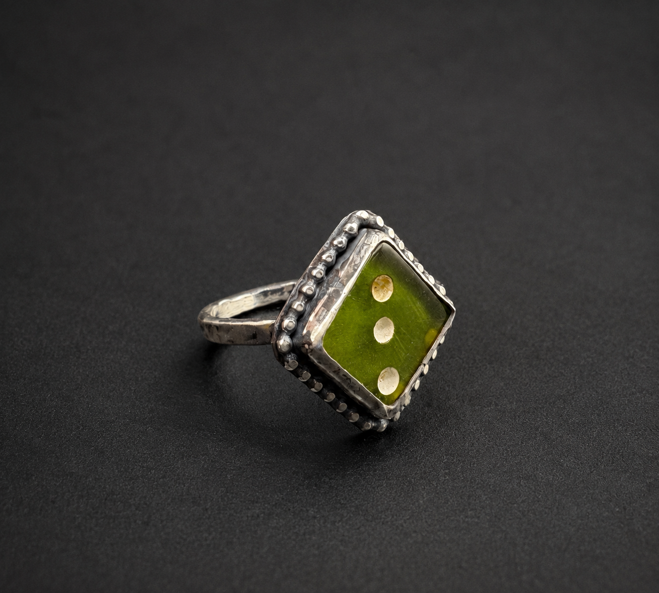 Vintage Green Bakelite Dice Ring| S 7