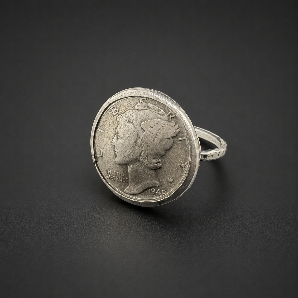 Vintage 1940 Mercury Dime Ring: S 7
